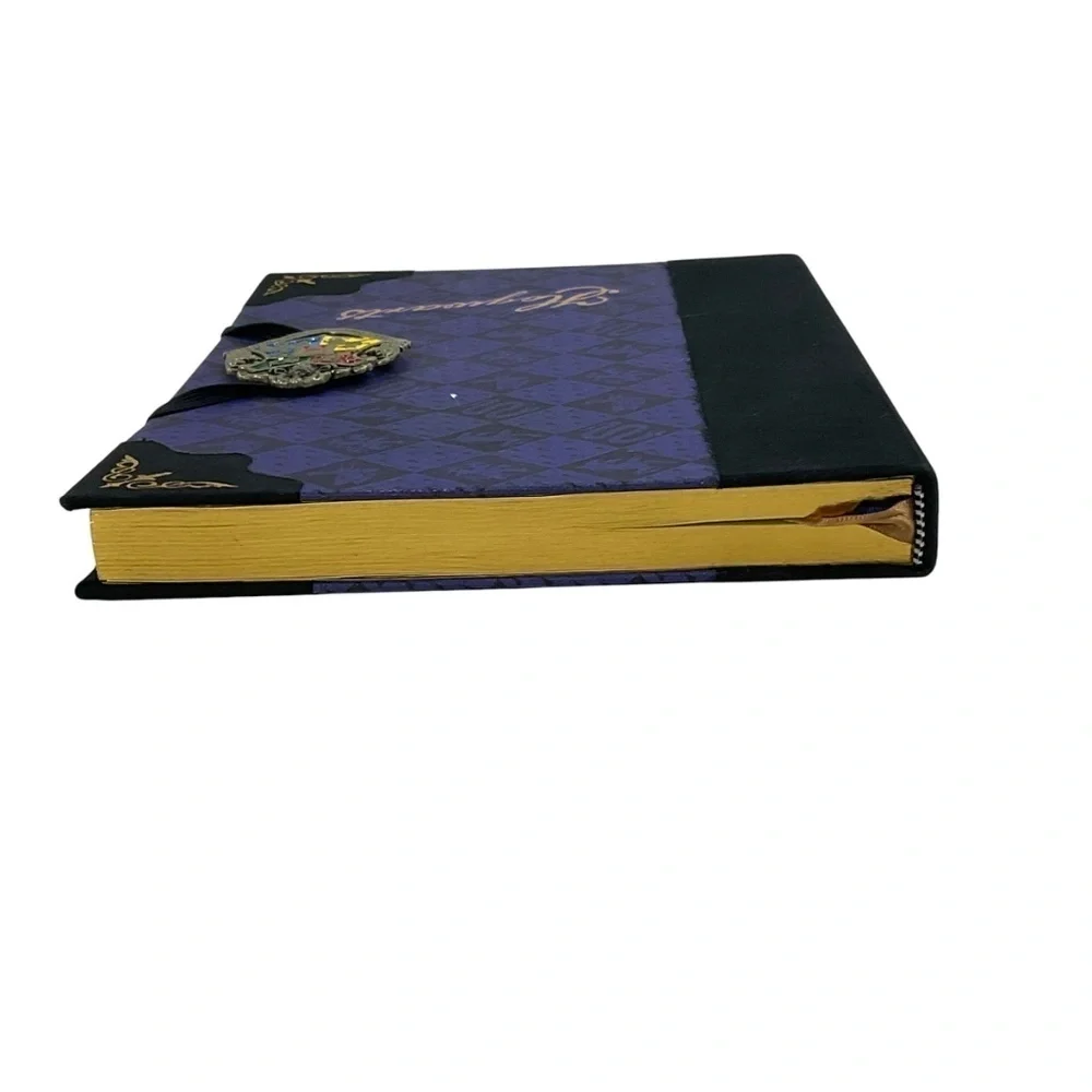 Harry Potter Hogwarts Warner Bros Lined Paper Journal with Die-Cast Metal Crest